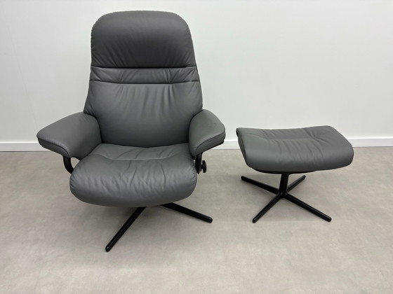 Stressless Sunrise Cross Poltrona + Poggiapiedi Grigio Come nuovo! – Poltrone relax, Pelle, Metallo (photo 12 of 15)