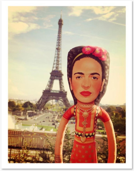 Image 1 of Scultura artistica di Frida Kahlo | Bambola d'arte di design | Oggetto d'arredo d'arte contemporanea