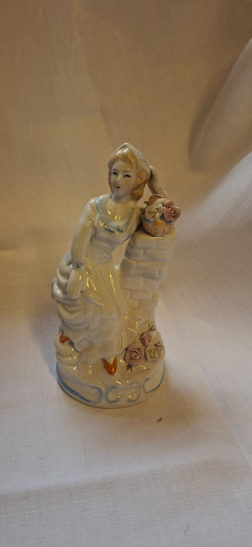 Vintage Porzellan Mädchen – decoratieve objecten, Ceramic, Porcelain