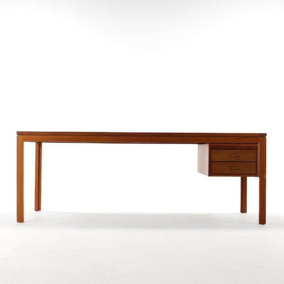 Image 1 of Scandinavian mahogany dining table stamped Søborg Møbler, Christian Hvidt
