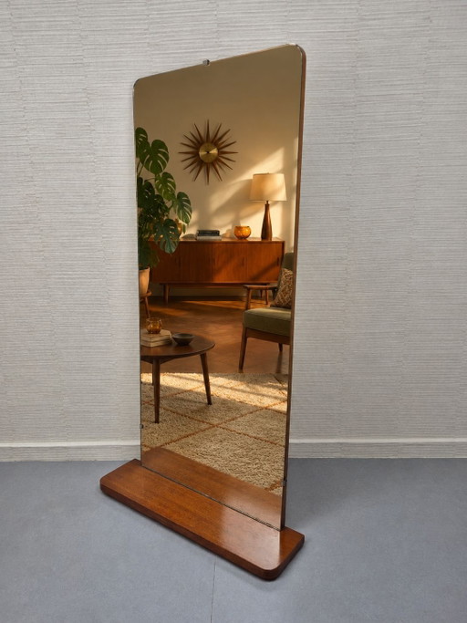 Specchio Vintage XXL Mid-Century con mensola in impiallacciatura di teak.
