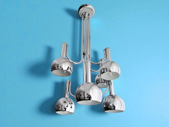 Image 1 of Grand lustre à 6 lumières en cascade de l'ère spatiale en argent chromé