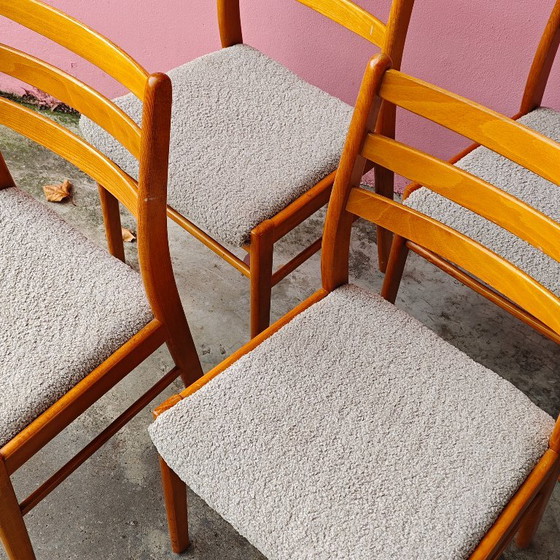 Set di quattro sedie da pranzo, legno e tessuto grigio, Tatra Nábytok, Tessile, Marrone, Mid Century Modern (foto 4 di 6)