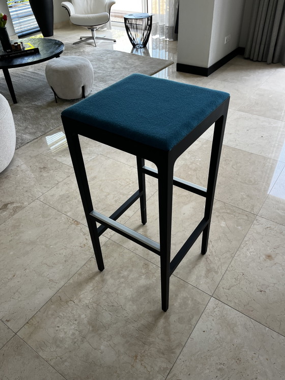 Image 1 of Bartisch, 240 cm lang, mit 4 Barhockern