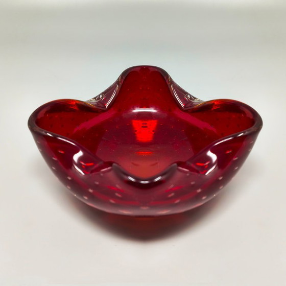 Image 1 of Rode asbak of opvangbak uit de jaren 60, gemaakt van Bullicante Murano-glas door Flavio Poli.