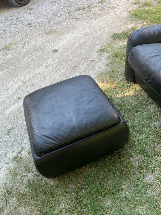 Image 1 of Piumotto-Sessel mit originalem Hocker - Arrigo Arrigoni für Busnelli - Schwarzes Leder, 1970er Jahre