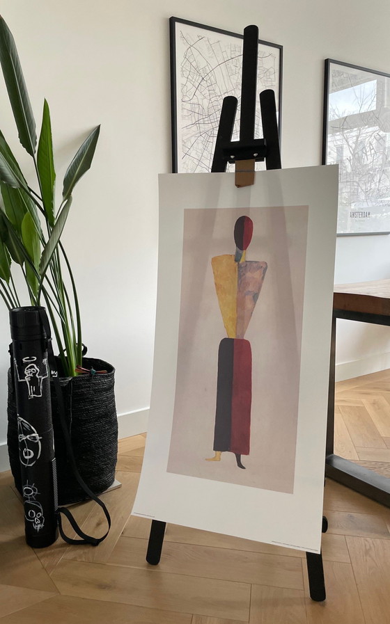 Image 1 of Kasimir Malevich (1878-1935), La ragazza, Figura su bianco, Stampato in Belgio