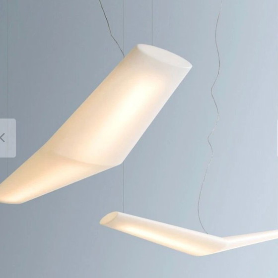 Image 1 of Lámpara colgante LED asimétrica Mouette de Artemide