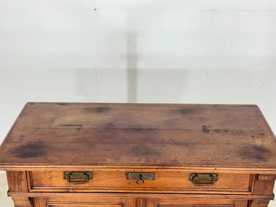 Image 1 of Meuble vertiko ancien de style Gründerzeit (fin du XIXe siècle), meuble de salon, meuble d'entrée, armoire à linge, vers 1900