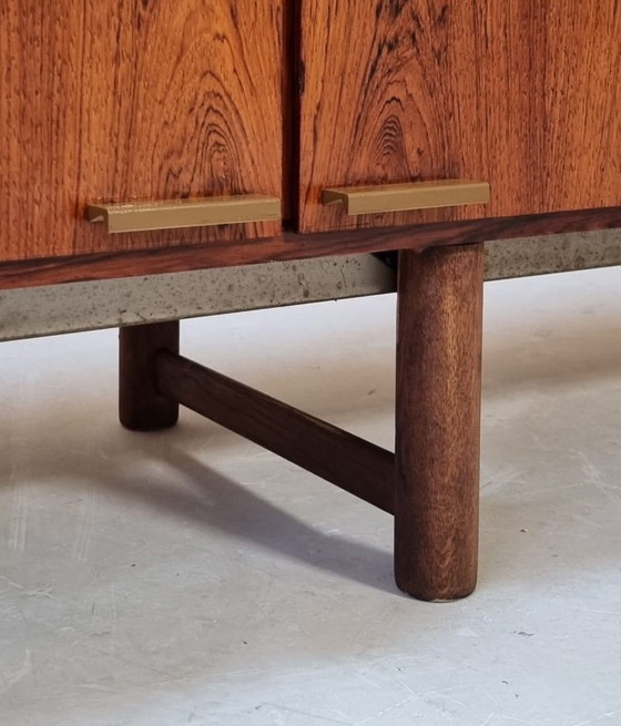 Image 1 of Credenza di metà secolo