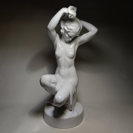 Herend - Elek Lux (1884-1941) - Bildhauerei, Art Deco 'Combing' Nackte Dame/XXL Version - 55 cm - Porzellan