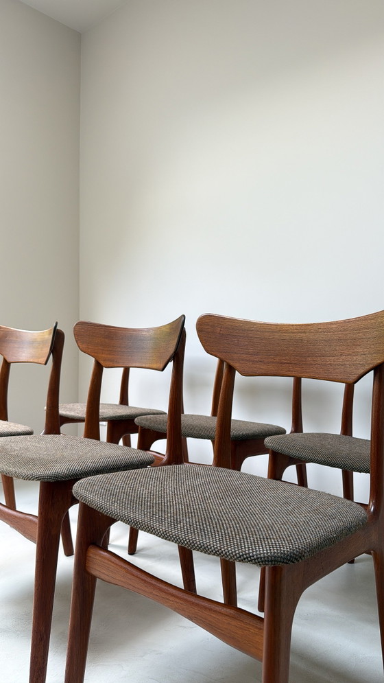 Sei sedie vintage in legno di teak danesi di Schiønning & Elgaard – Sedie da pranzo, Wood, Textile (photo 3 of 11)
