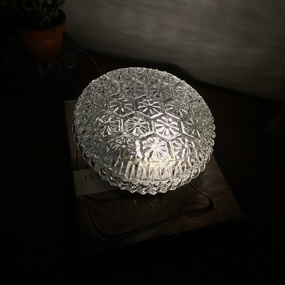 Lampada da parete/soffitto rotonda in vetro con piccoli fiori, stile vintage anni '70-'80. – Plafoniere, Glass (photo 8 of 9)