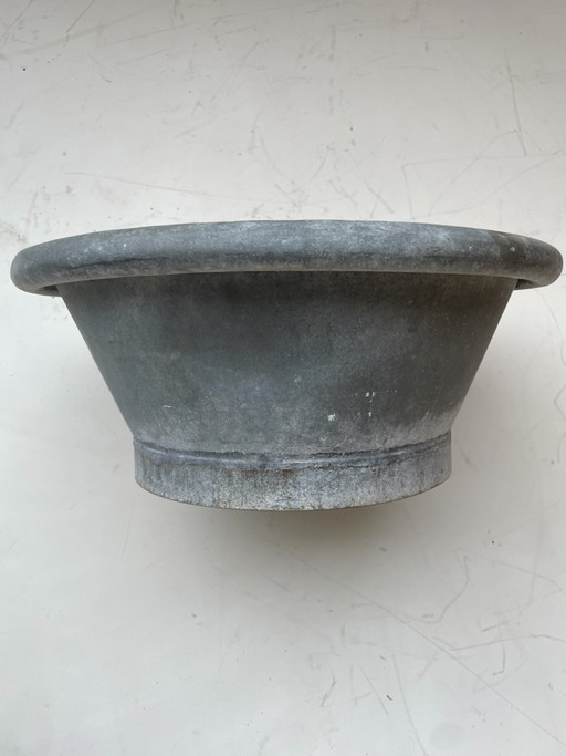 Vintage zinken bak of schaal — handgemaakt