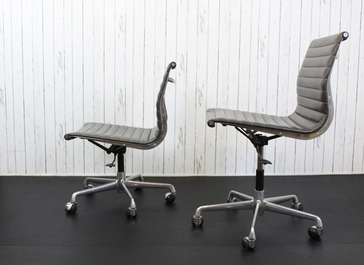 Ea117 Office Chairs ICF Charles & Ray Eames Seats