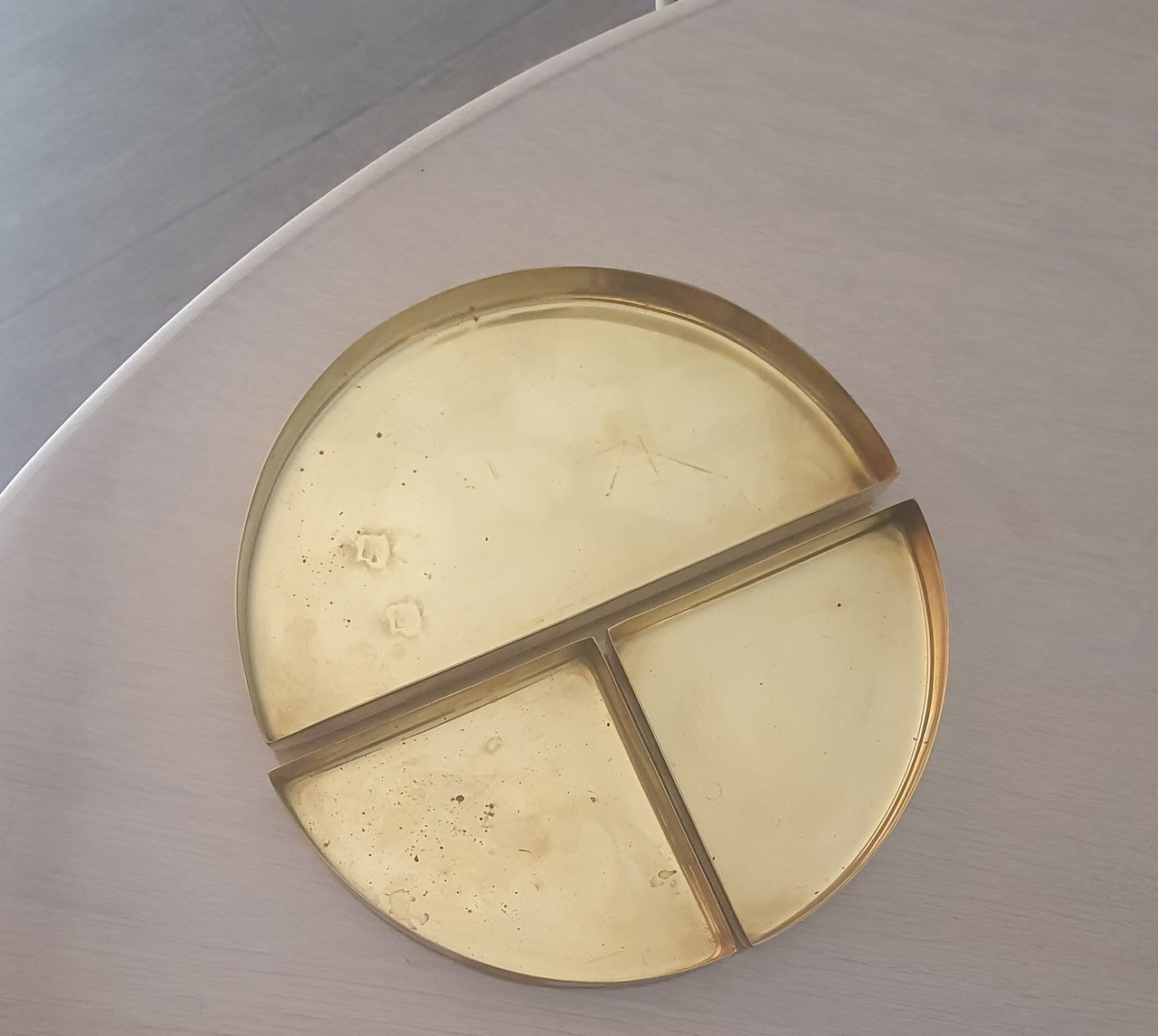 Design autentico - Set di vassoi AYTM Unity Gold - Mezzo cerchio + Quarto di cerchio