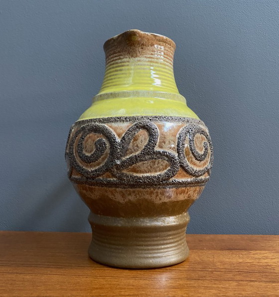 German Ceramic Vase by Strehla Model 2003 (photo 12 of 13)