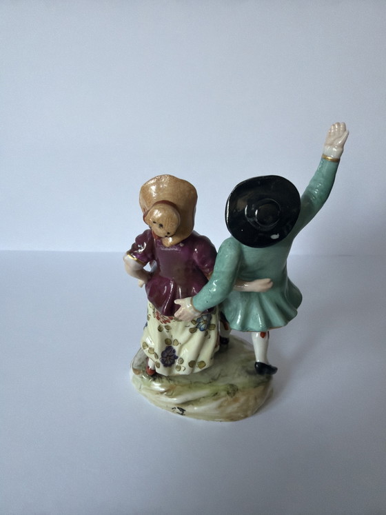 Wunderschönes antikes Hofpaar aus Porzellan – Höchster Stil (Passau, ca. 1900) – Dekorative Objekte, Porcelain (photo 3 of 6)
