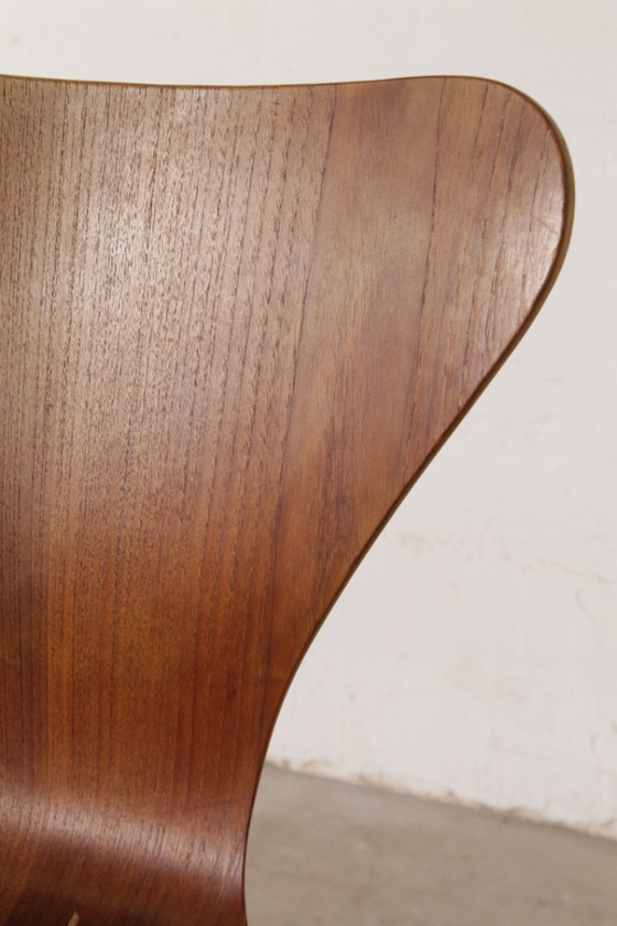 Image 1 of Juego de 5 sillas Serie 7, Arne Jacobsen para Fritz Hansen, 1960-1970.