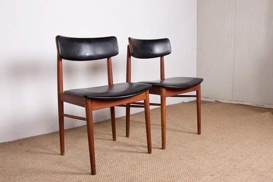 Image 1 of Juego de ocho sillas danesas de teca, polipiel negra y latón de Sven Chrobat para Sax, 1960
