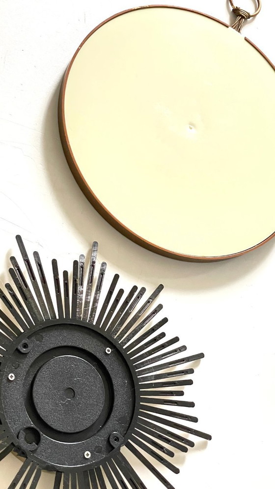 Image 1 of Vintage gouden spiegels met zonnestralenmotief