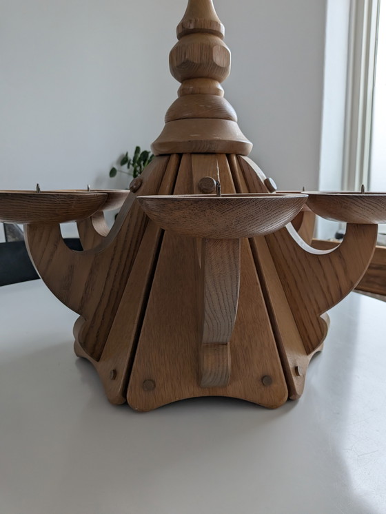 Image 1 of Vintage eikenhouten brutalistische kroonluchter uit de jaren 70