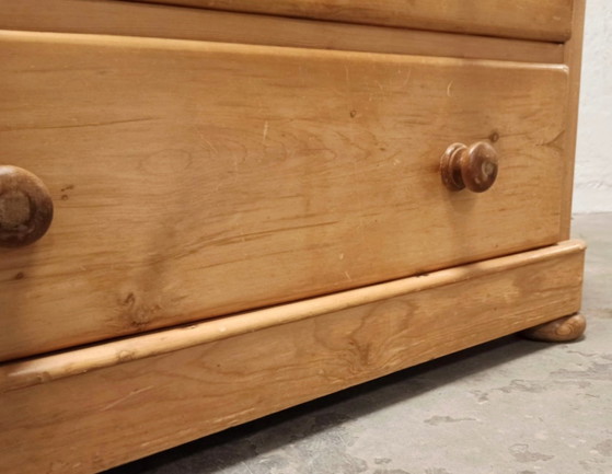 Cómoda antigua de pino – Wood (photo 9 of 15)
