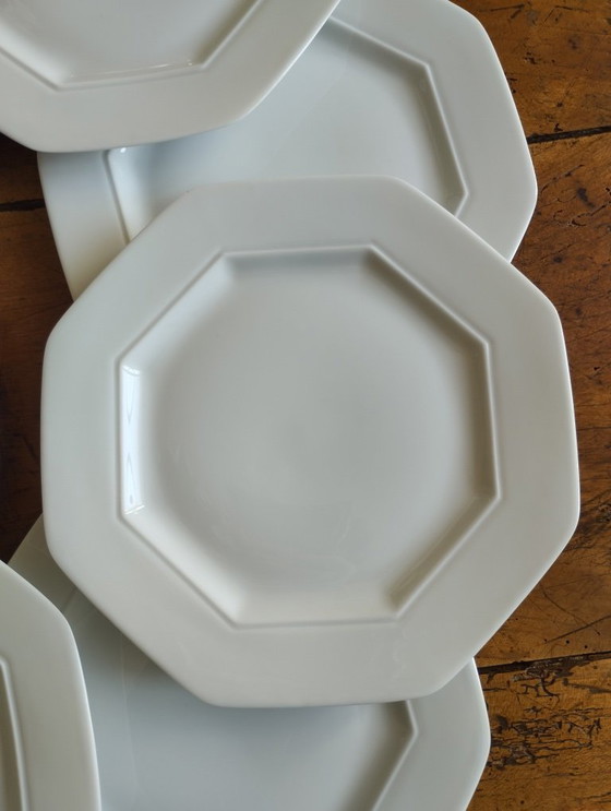 Image 1 of 12 assiettes à dessert octogonales en porcelaine de Limoges