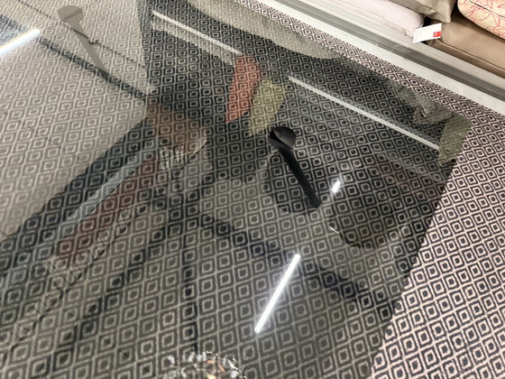 Image 1 of Mesa de centro Beek de cristal negro 110x110xH30