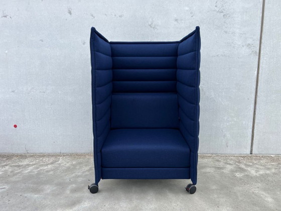 Image 1 of Poltrona Vitra Alcove