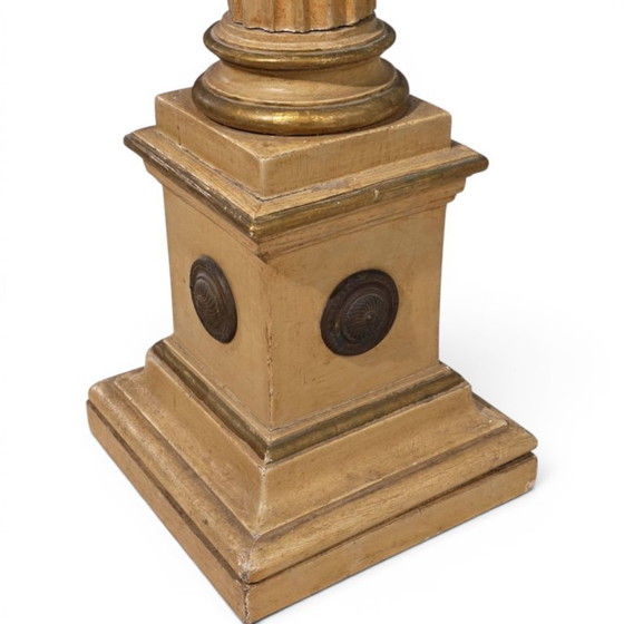Image 1 of Antieke, sculpturale houten kerkkandelaar, 1860