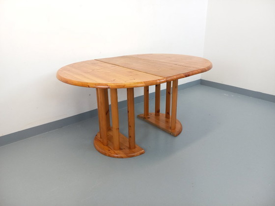 Image 1 of Table à manger ronde scandinave vintage style Rainer Daumiller en pin des années 60 70 avec rallonge