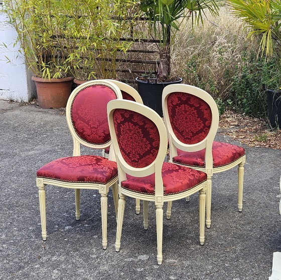 Image 1 of Set van 4 antieke Franse damaststoelen met medaillonmotief - gestoffeerde Louis XVI-stoelen - jaren 1900