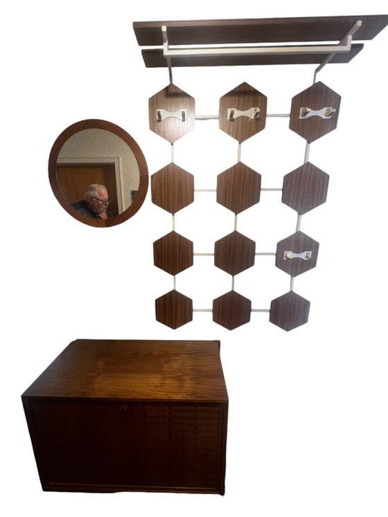 Image 1 of Danish Modern Garderoben-Kombination mit Cadovius Schuhschrank, geometrischer Wandgarderobe & massivem Teakspiegel