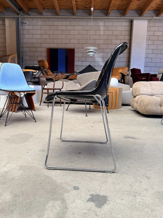 Houtoku / Artifort Spirit Chair von Hajime Oonishi (Lagerbestand: 20) – Esszimmerstühle, Metal, Plastic (photo 7 of 15)