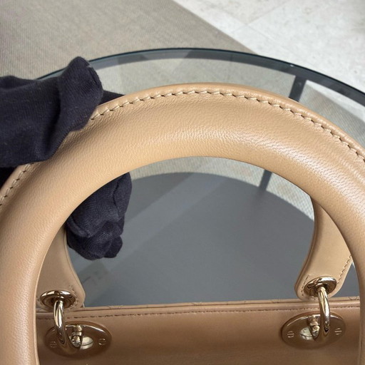 DIOR LADY MEDIUM - PELLE DI AGNELLO CANNAGE BEIGE MARRONE CINTURINO CON FINITURE ORO