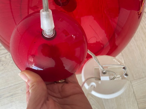 Image 1 of La lámpara FL/Y es un diseño de Ferruccio Laviani para la marca italiana Kartell