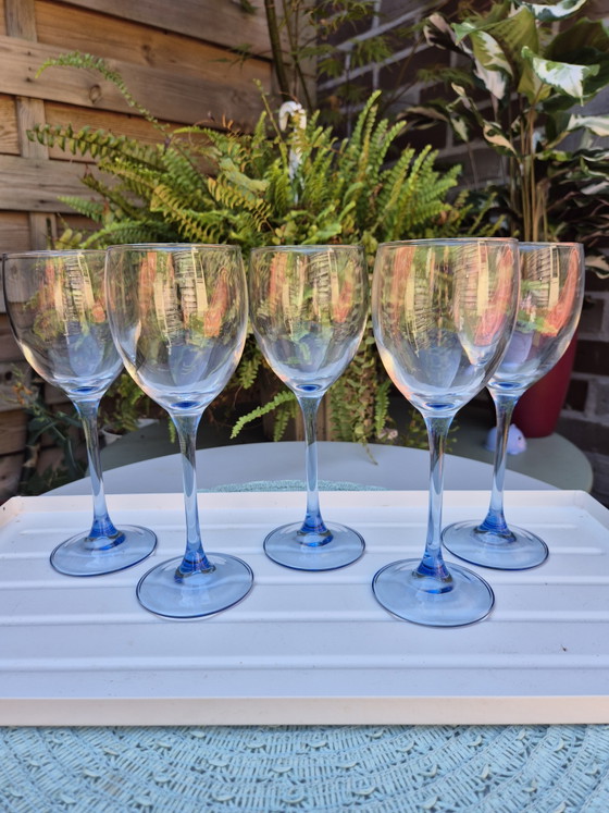 Vintage Luminarc Red Wine Glasses Set of 5 – Original Box – French Glassware (Blue Stem) – Glass & Decanter (photo 4 of 15)