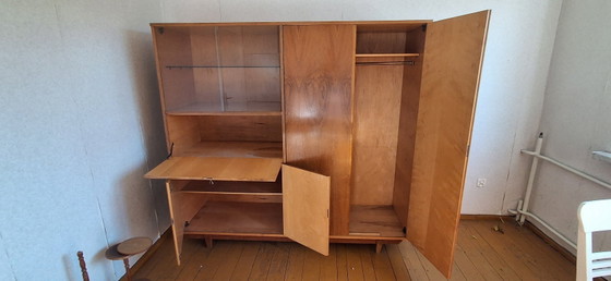 Image 1 of Vitrine