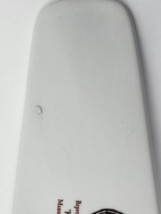 Image 1 of Servidor de tarta Manufacture de Lys Royal Diseño Kakiemon Francia Siglo XVIII