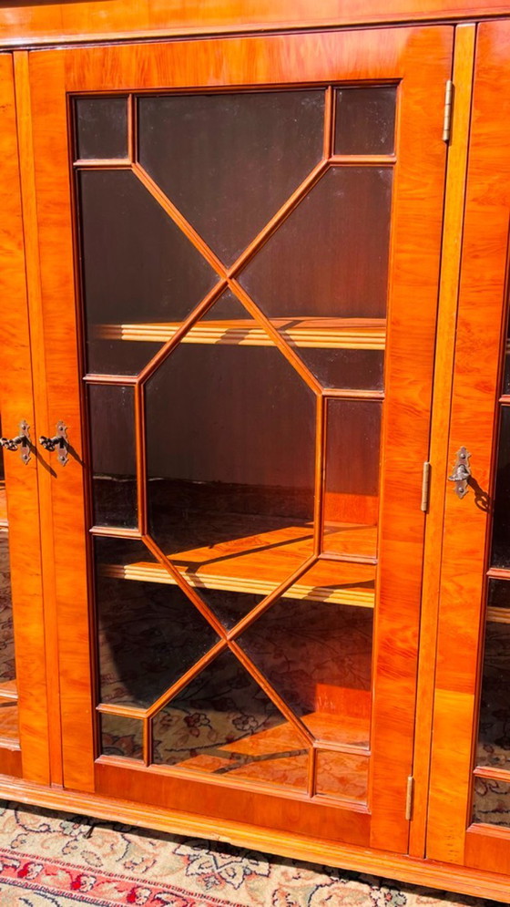 Image 1 of Bücherregal im englischen Stil des 19. Jahrhunderts