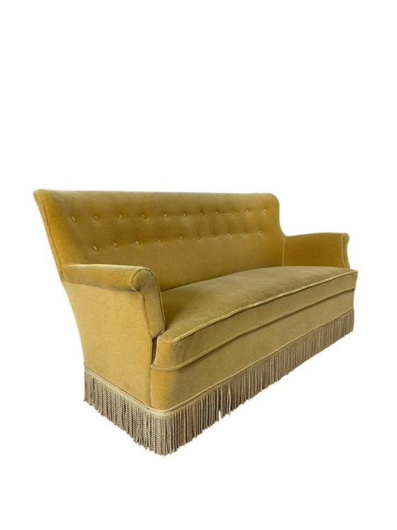 Image 1 of Poltrona/divano/tre posti vintage color giallo ocra con frange