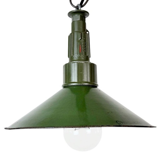 Industrielle Grüne Emaille Militär Pendelleuchte mit Gussaluminium-Oberteil, 1960er Jahre