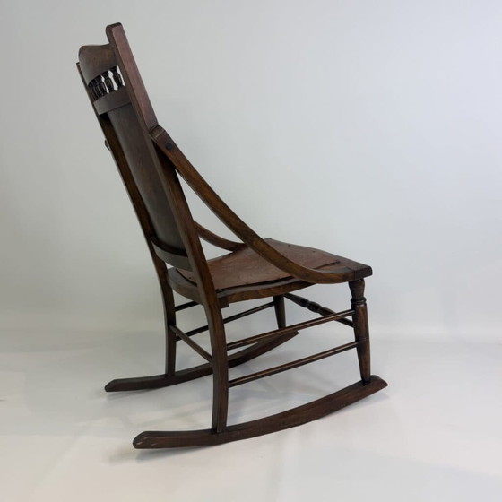 Antique Edwardian ‘pressed back’ rocking chair – Wood (photo 11 of 14)