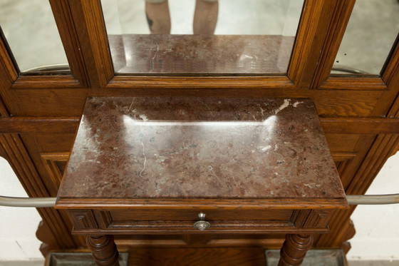 Image 1 of Vestiaire Napoléon III en noyer fin 19e, 3 miroirs, marbre