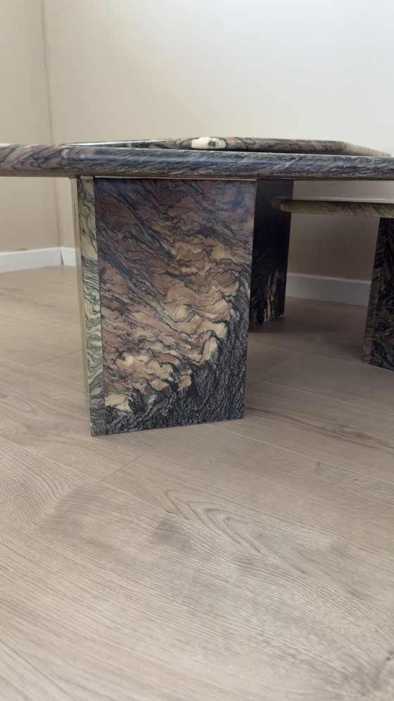 Image 1 of Set di tavolini da caffè in marmo