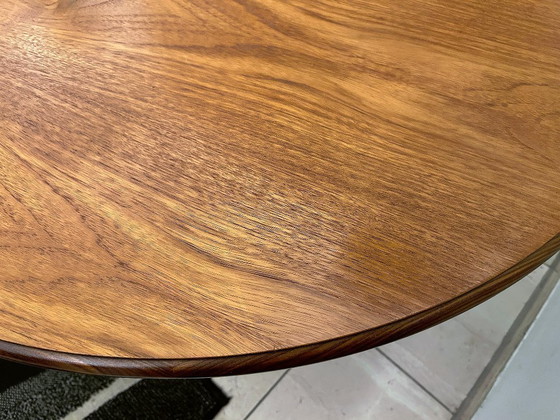 Image 1 of Vintage Tulpentafel in Hout