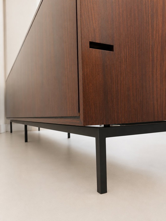 Vintage minimalistisch dressoir – Wood (photo 4 of 15)
