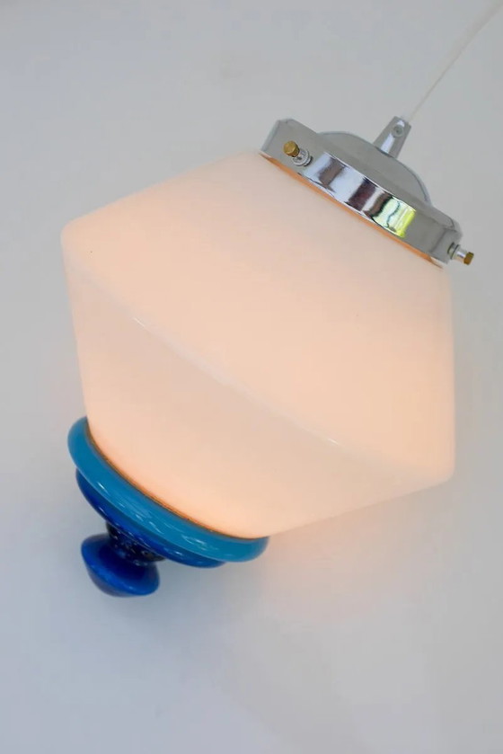 Image 1 of Suspension Art déco scandinave en verre opalin avec détails bleu azur, années 1930