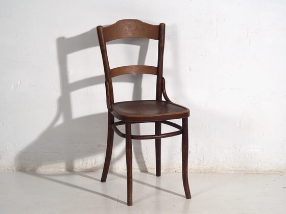 Antique Thonet-Mundus chairs (c.1920). Set of 2 pieces #2 – Dining chairs (photo 30 of 40)